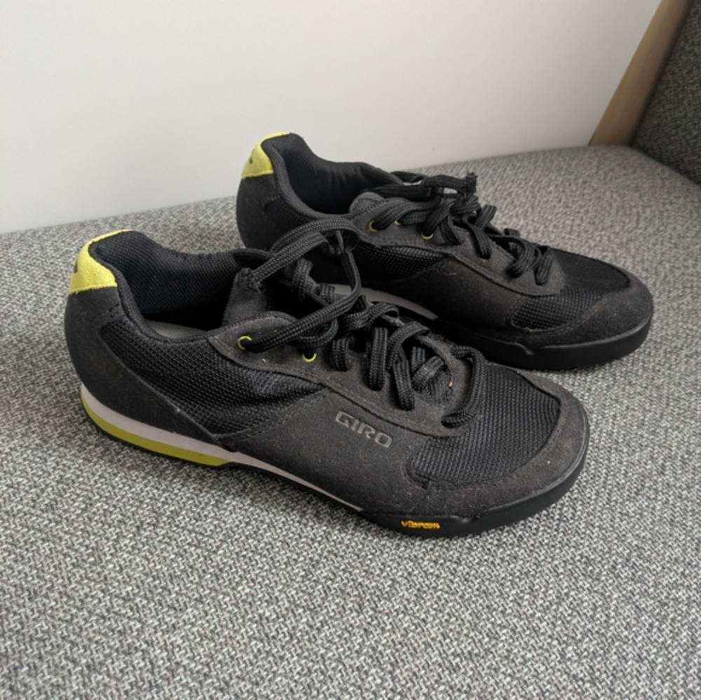 Giro Petra VR size US 7.5 / EU 39 clipless pedal cycling shoes